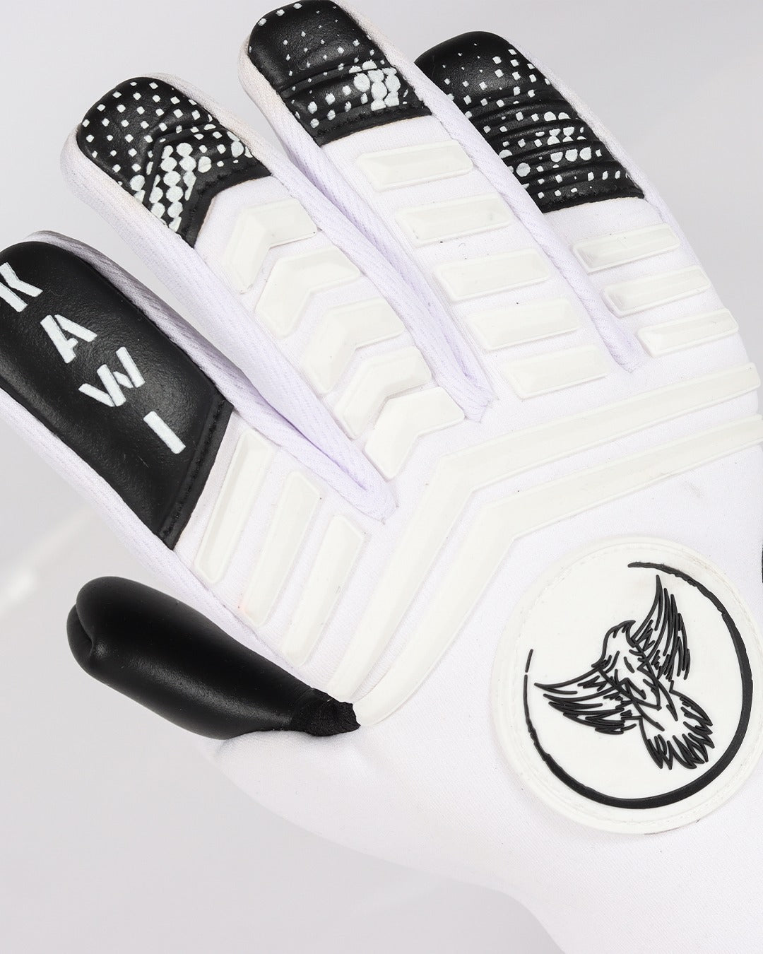 Luvas de Futebol Pretas e Brancas | Luvas Pretas e Brancas | KAWI GK